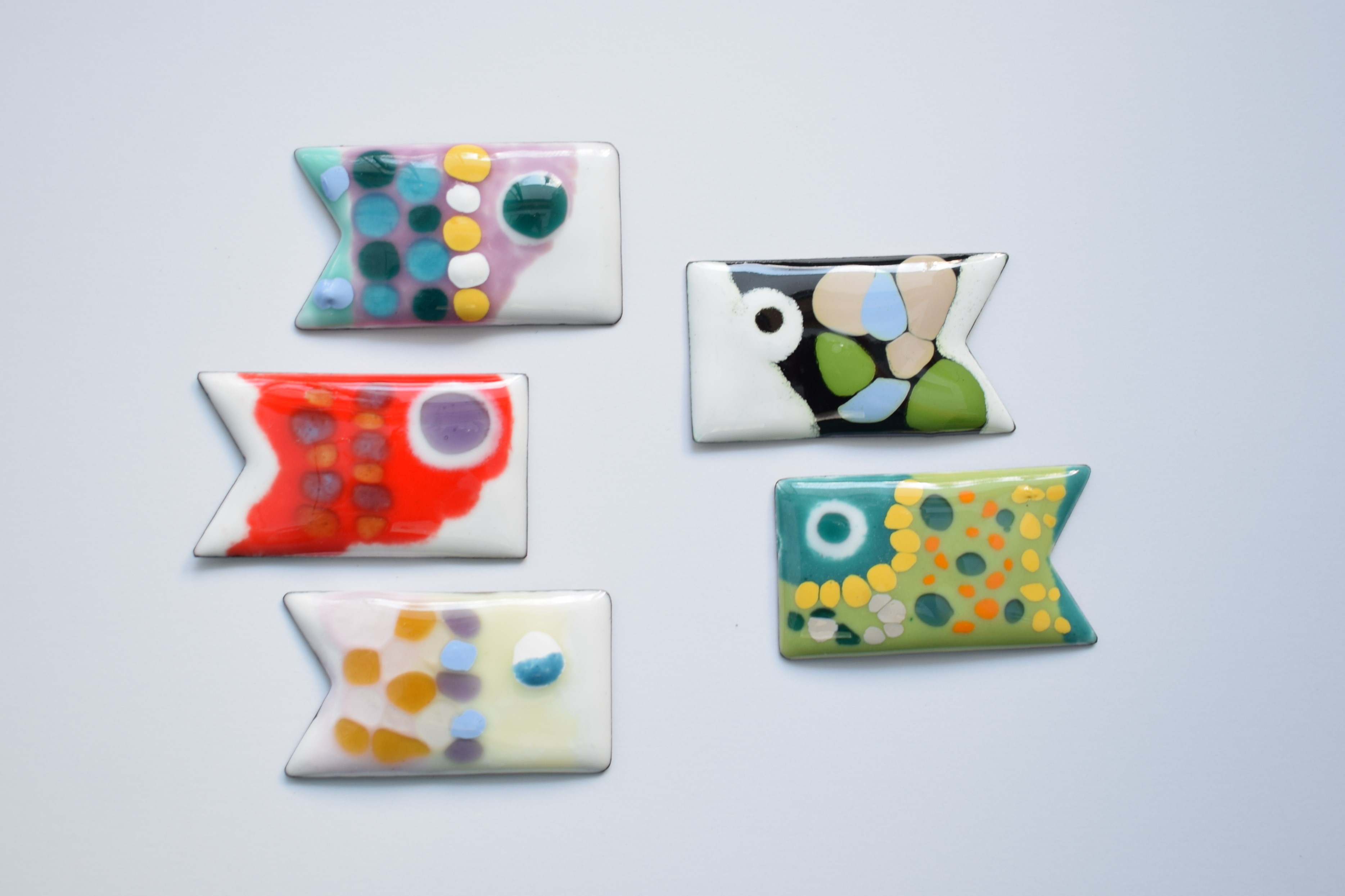 こいのぼりの七宝焼をつくろう(4月)